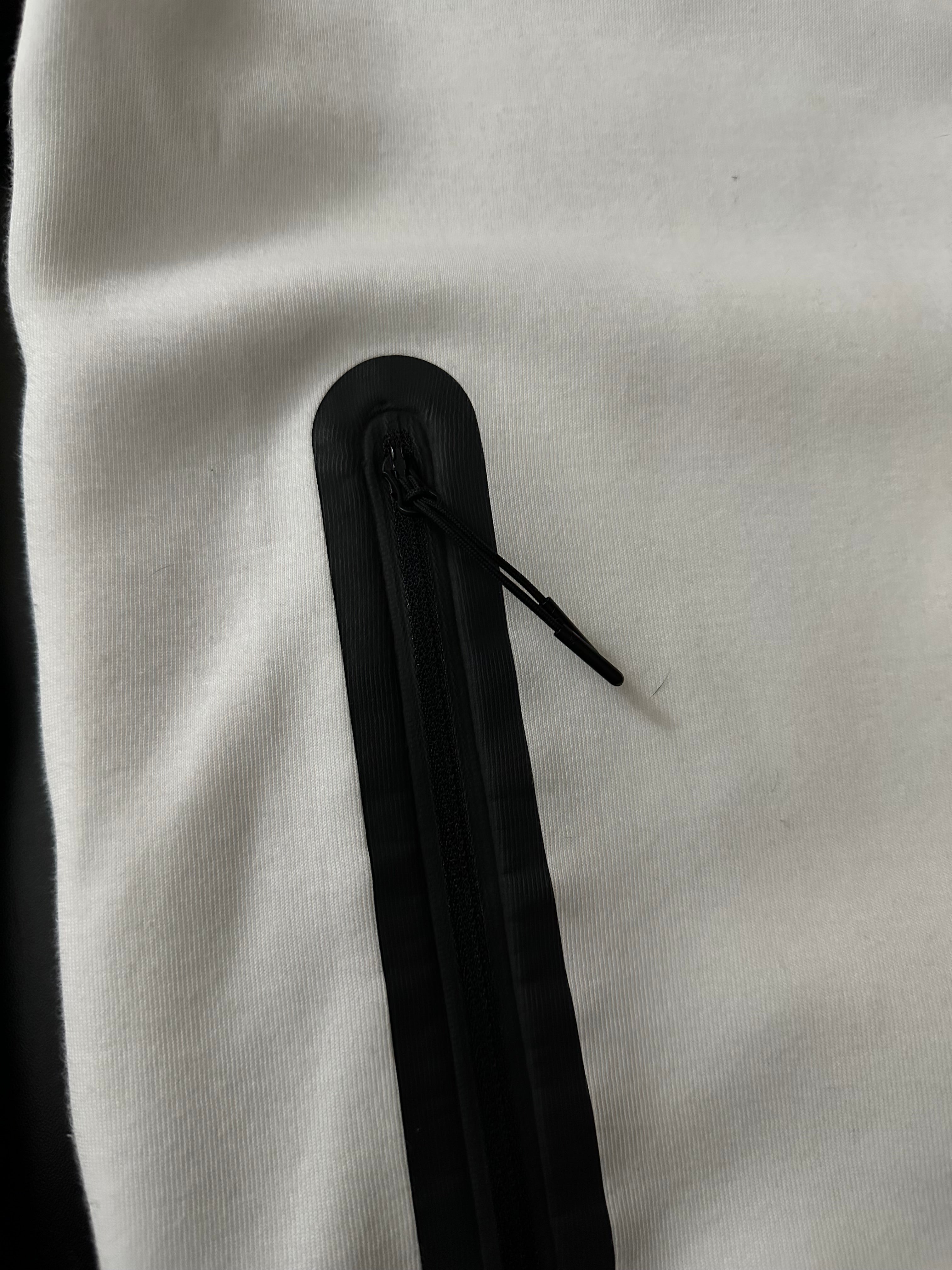Nike Tech Fleece Full-Zip Windrunner Hoodie - M